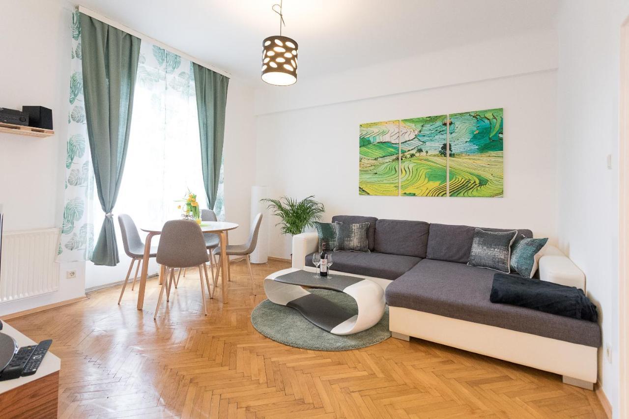 Apartament French Balcony - 45M² - Szeneviertel Wiedeń Zewnętrze zdjęcie